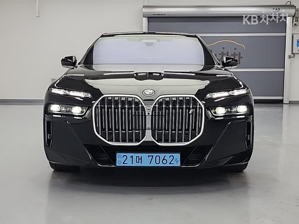 BMW i7 xDrive 60 M Sport - Image 1
