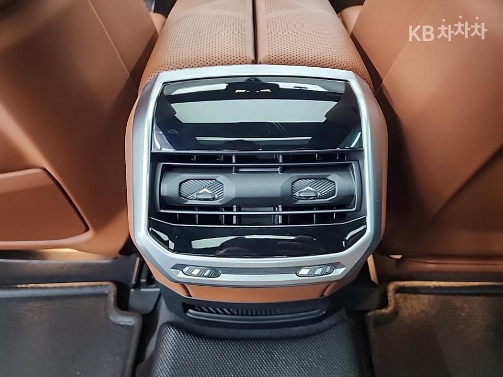 BMW i7xDrive 60 M Sport - 13
