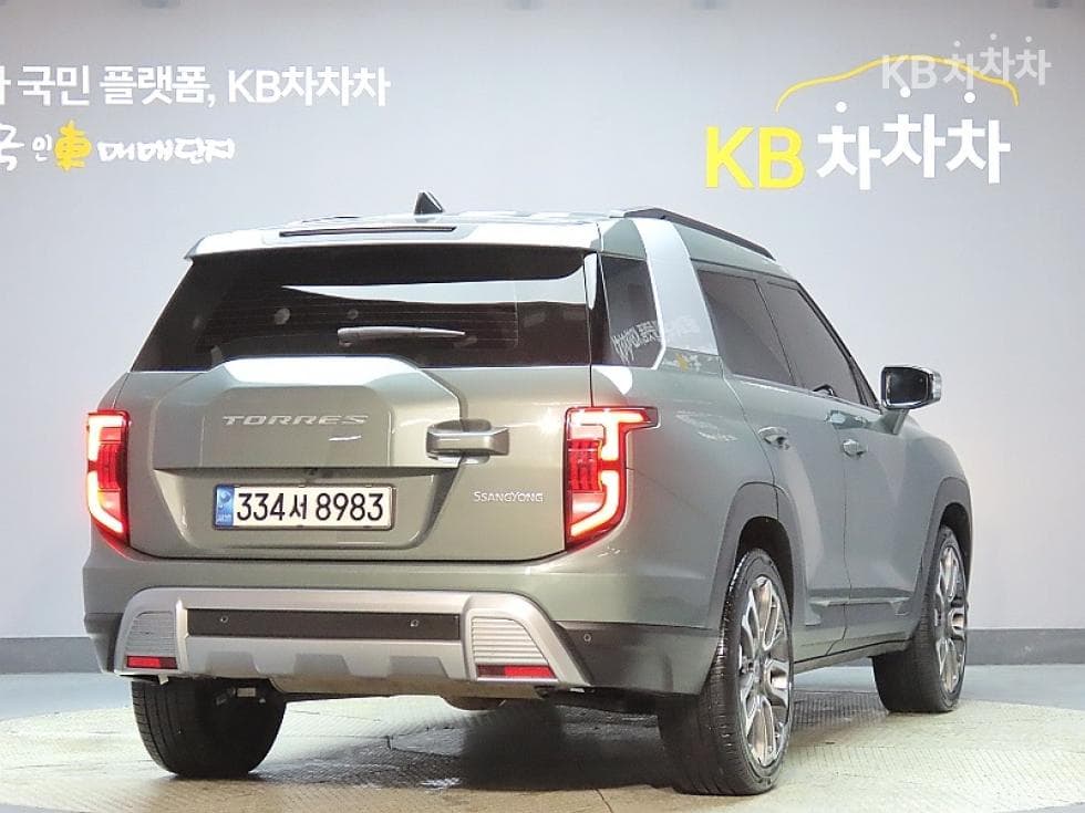 KG Mobility 토레스(J100)1.5 GDI Turbo T7 - 2