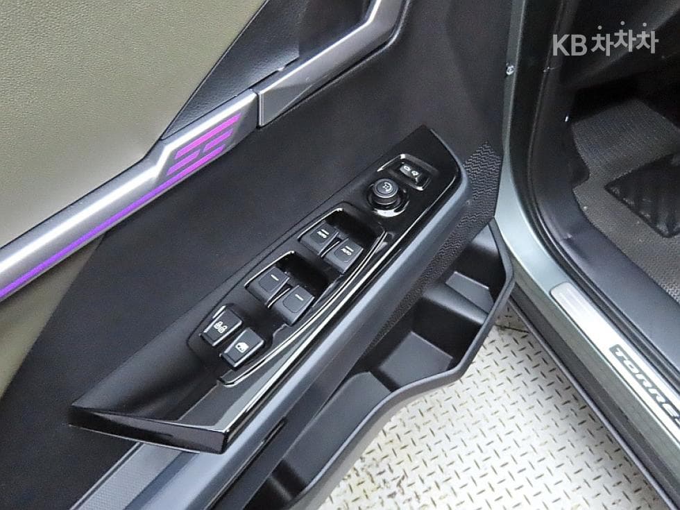 KG Mobility 토레스(J100)1.5 GDI Turbo T7 - 13