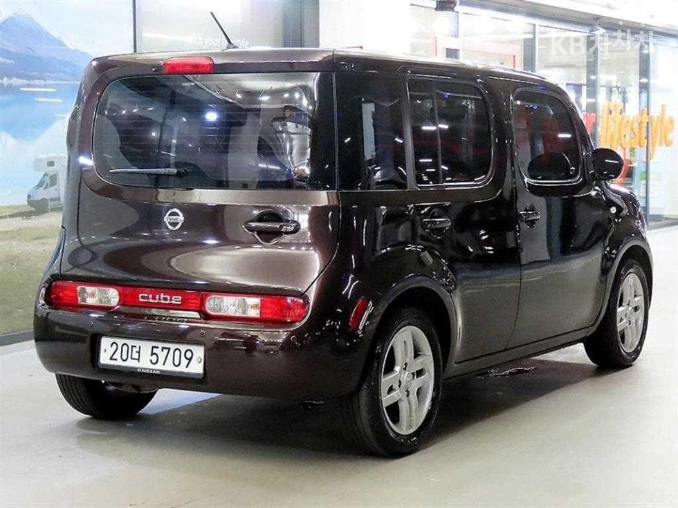 Нисан 큐브1.8 SL CVT (Безстепенна) - 4