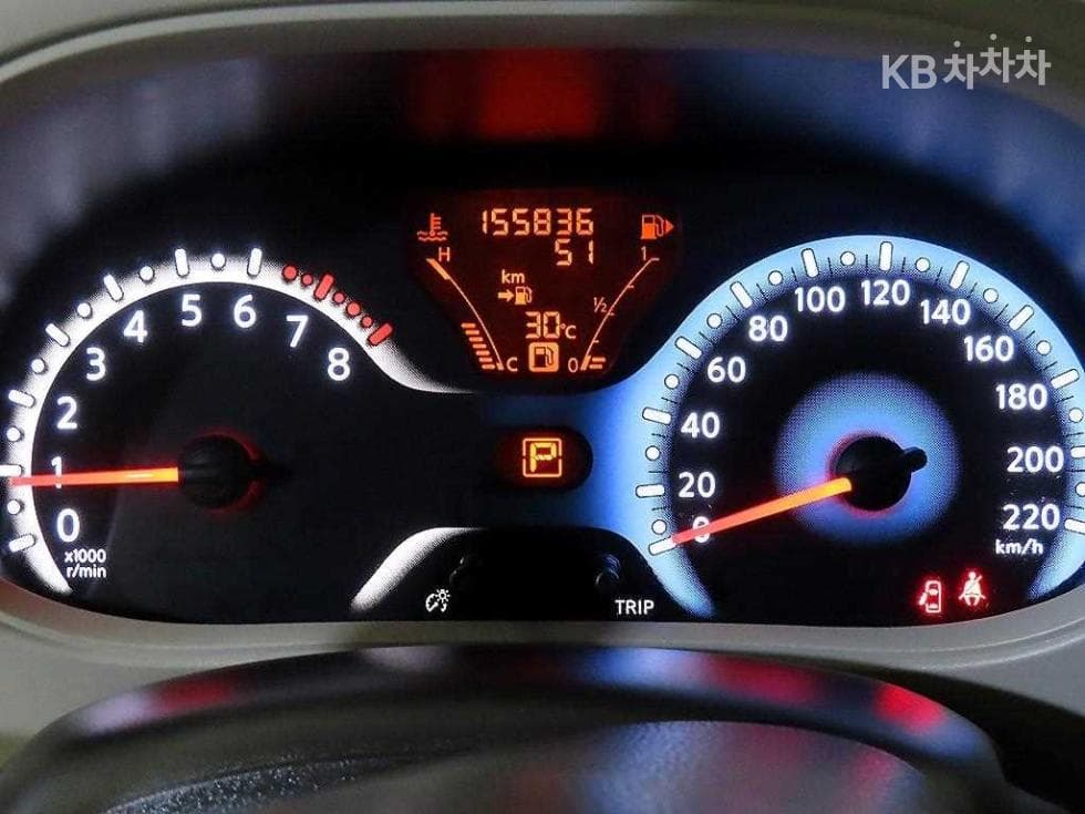 Нисан 큐브1.8 SL CVT (Безстепенна) - 9