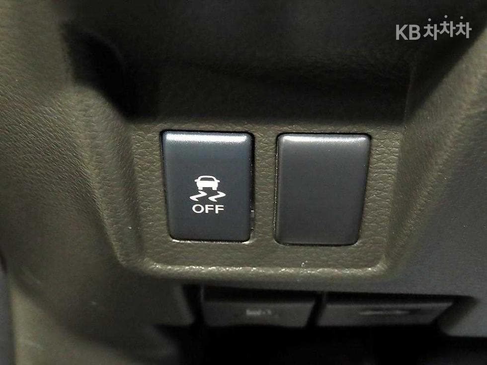 Нисан 큐브1.8 SL CVT (Безстепенна) - 14