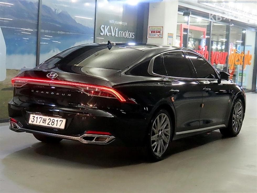 Hyundai The New (facelift) Grandeur (Azera)2.5 Calligraphy - 4