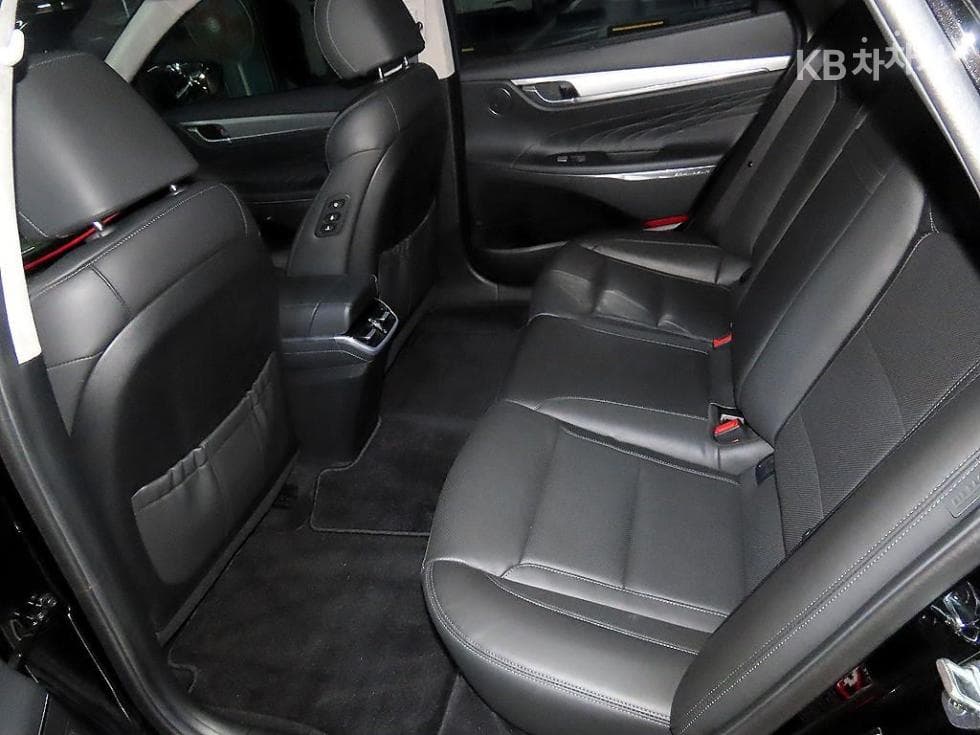 Hyundai The New (facelift) Grandeur (Azera)2.5 Calligraphy - 7