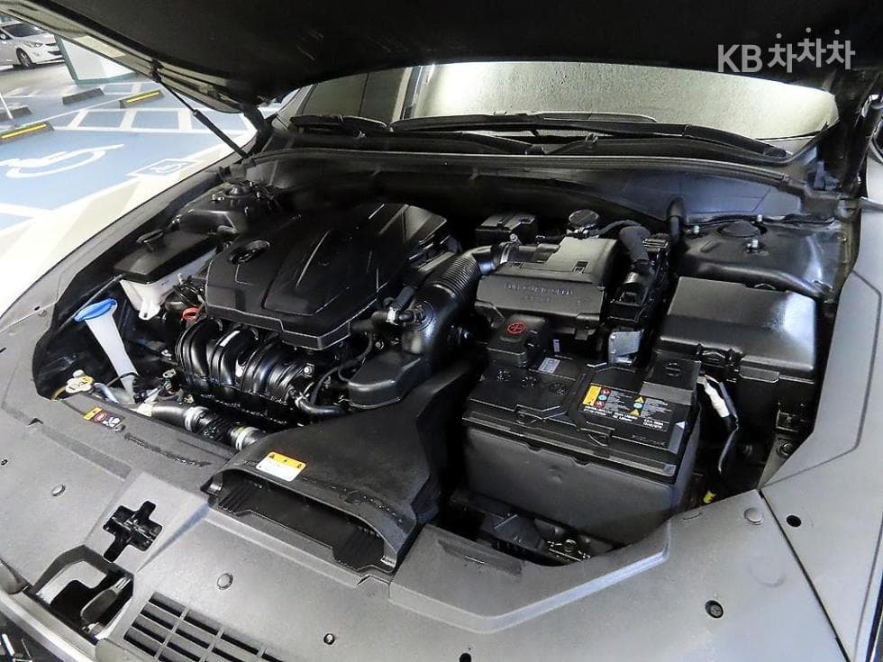 Hyundai The New (facelift) Grandeur (Azera)2.5 Calligraphy - 19