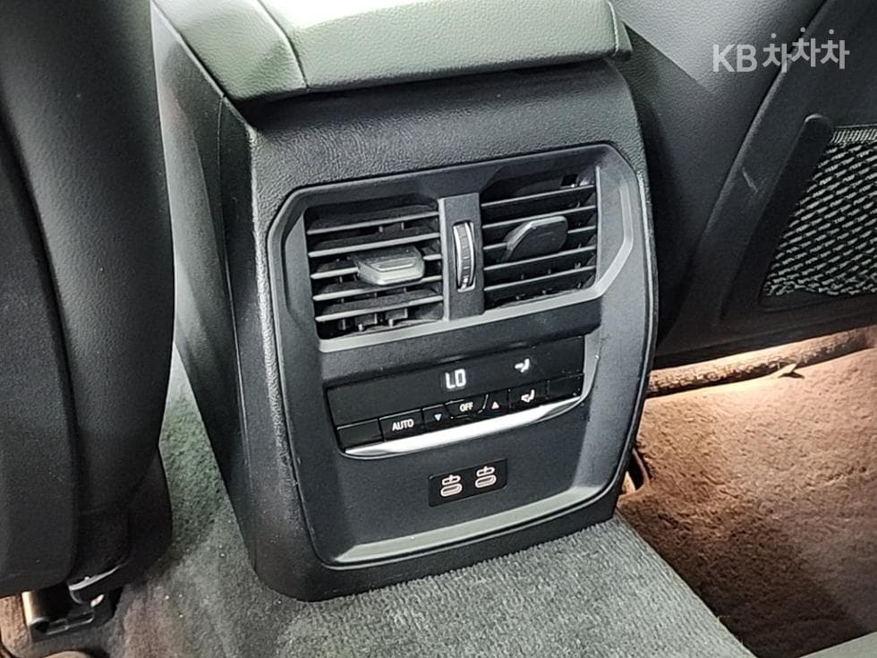 BMW 3 Серия (G20)320d Touring M Sport Package - 13