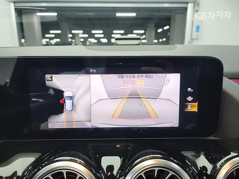 Mercedes-Benz GLA X156GLA45 AMG 4매틱 - 15