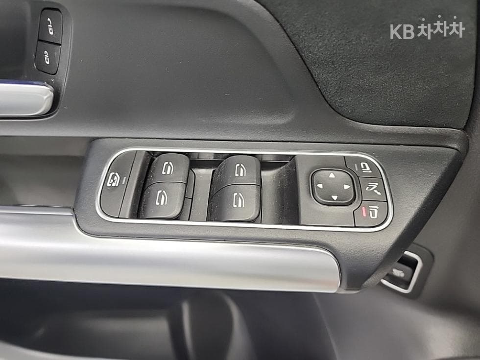 Mercedes-Benz GLA X156GLA45 AMG 4매틱 - 17