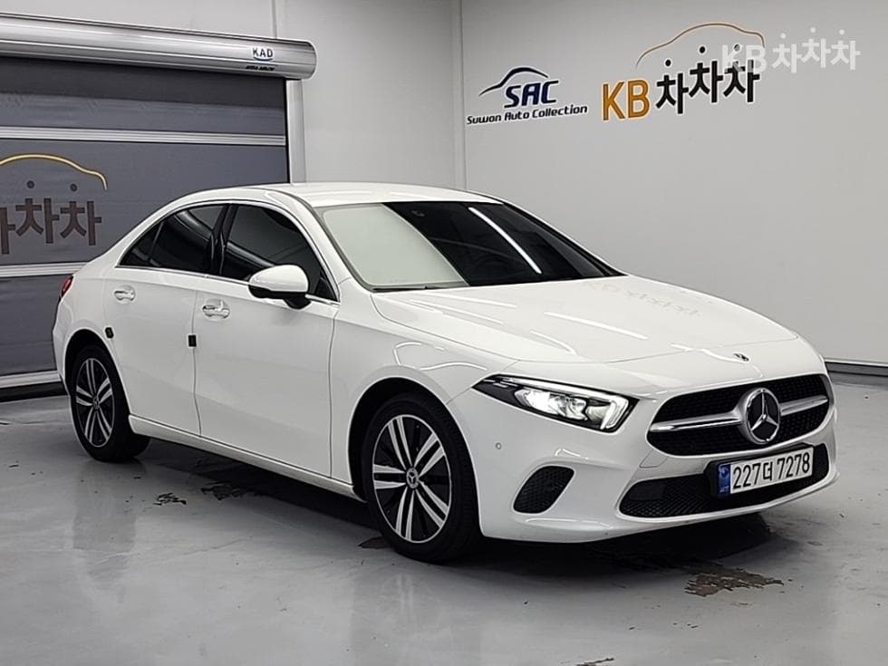 Mercedes-Benz A클래스(W177)A200 d - 4
