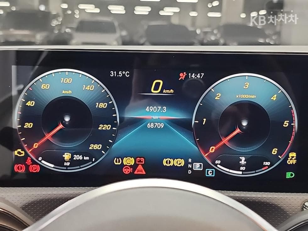 Mercedes-Benz A클래스(W177)A200 d - 6