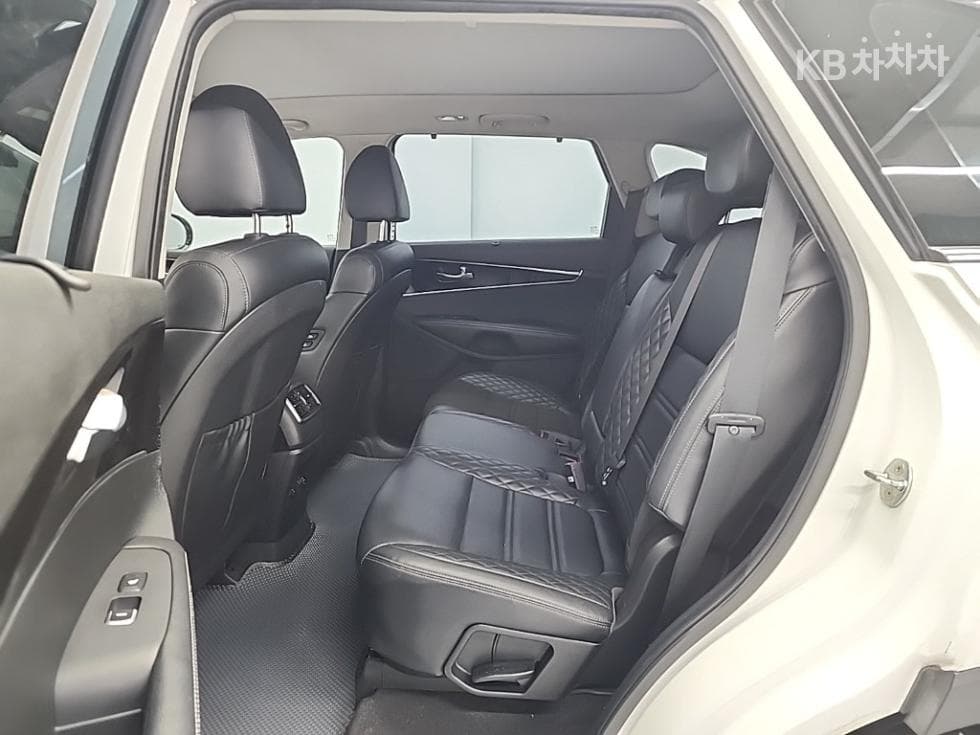Kia The New (facelift) Sorento2.2 Diesel 4WD 마스터 - 12