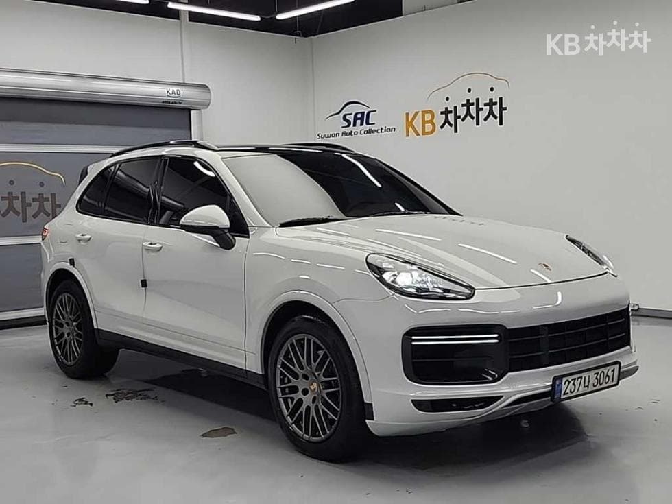 Porsche Нов Cayenne(958)3.0 Дизел Platinum Edition - 4