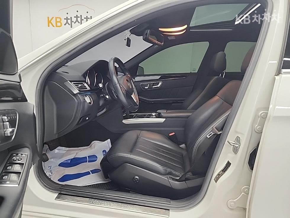 Mercedes-Benz New E-ClassE220 CDI Avantgarde W212 - 11