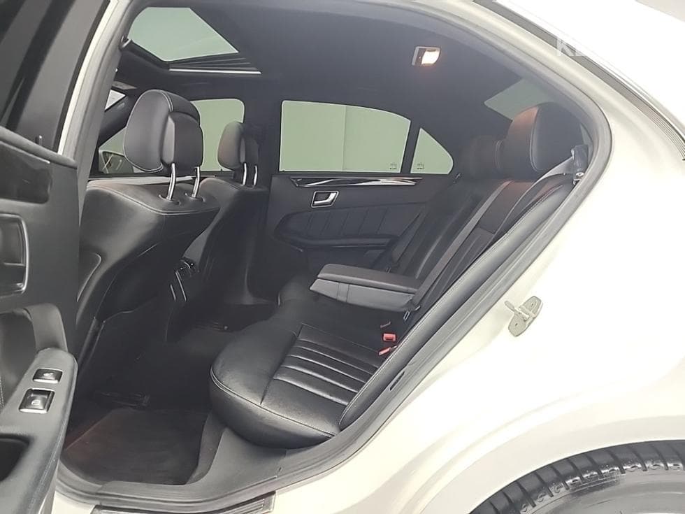 Mercedes-Benz New E-ClassE220 CDI Avantgarde W212 - 12