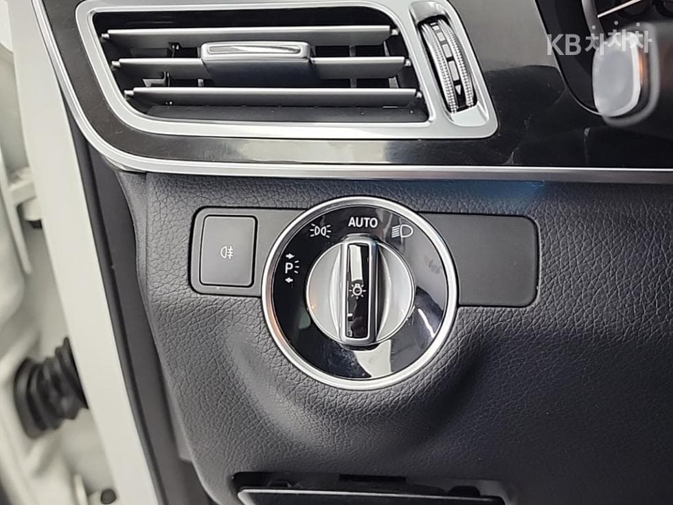 Mercedes-Benz New E-ClassE220 CDI Avantgarde W212 - 18