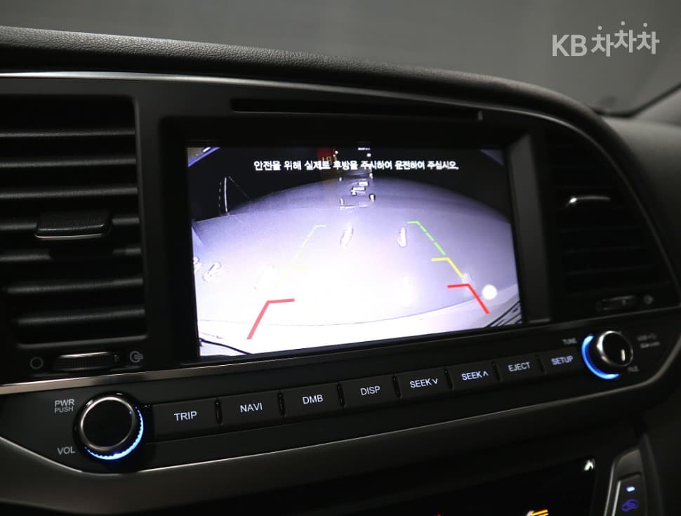 Hyundai Avante (Elantra)AD1.6 GDi Value Plus - 12