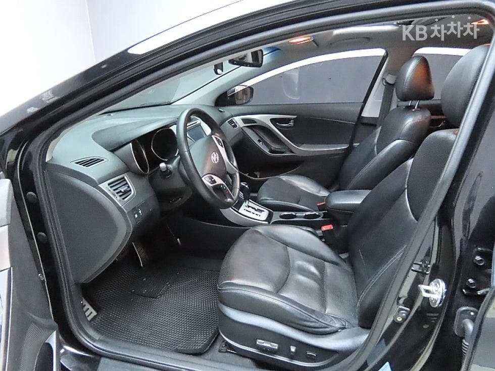 Hyundai Avante (Elantra)MDM16 GDi TOP - 10