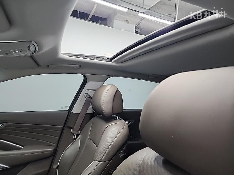 Kia 더 K93.8 GDI AWD 플래티넘Ⅰ - 16