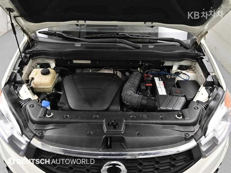 КейДжи Мобилити Нов코란도 C2.0 어드벤처 60th 에디션 2WD - 6
