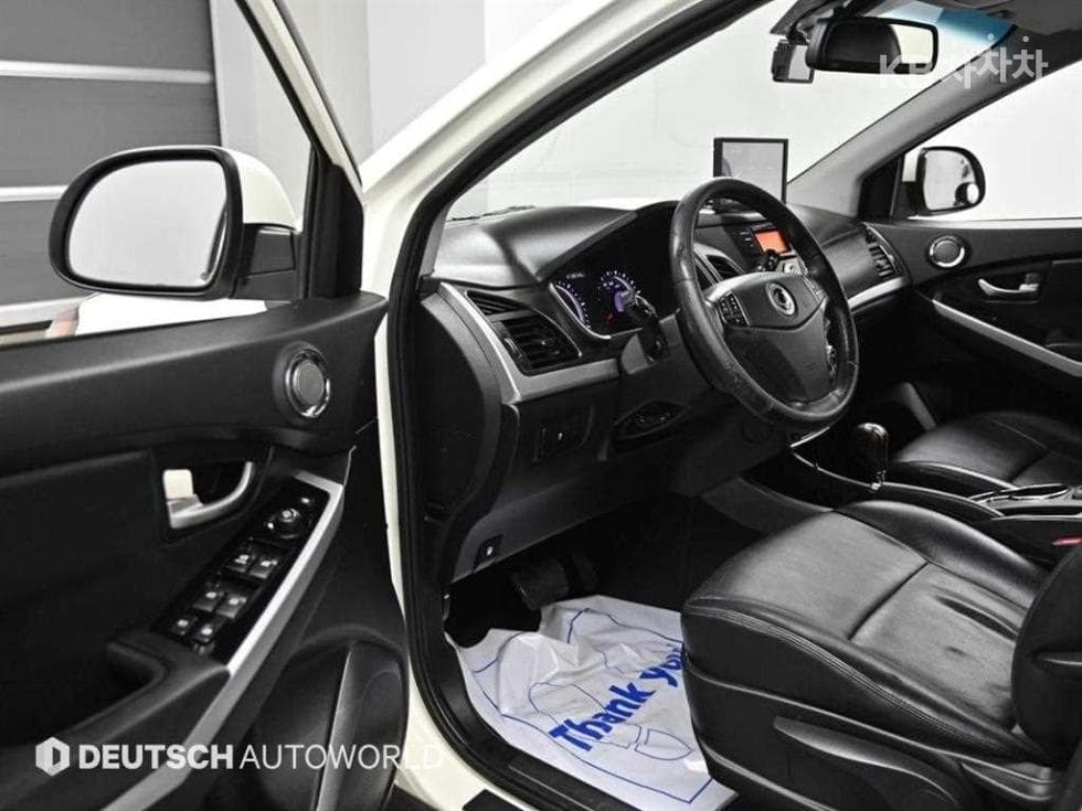 КейДжи Мобилити Нов코란도 C2.0 어드벤처 60th 에디션 2WD - 11