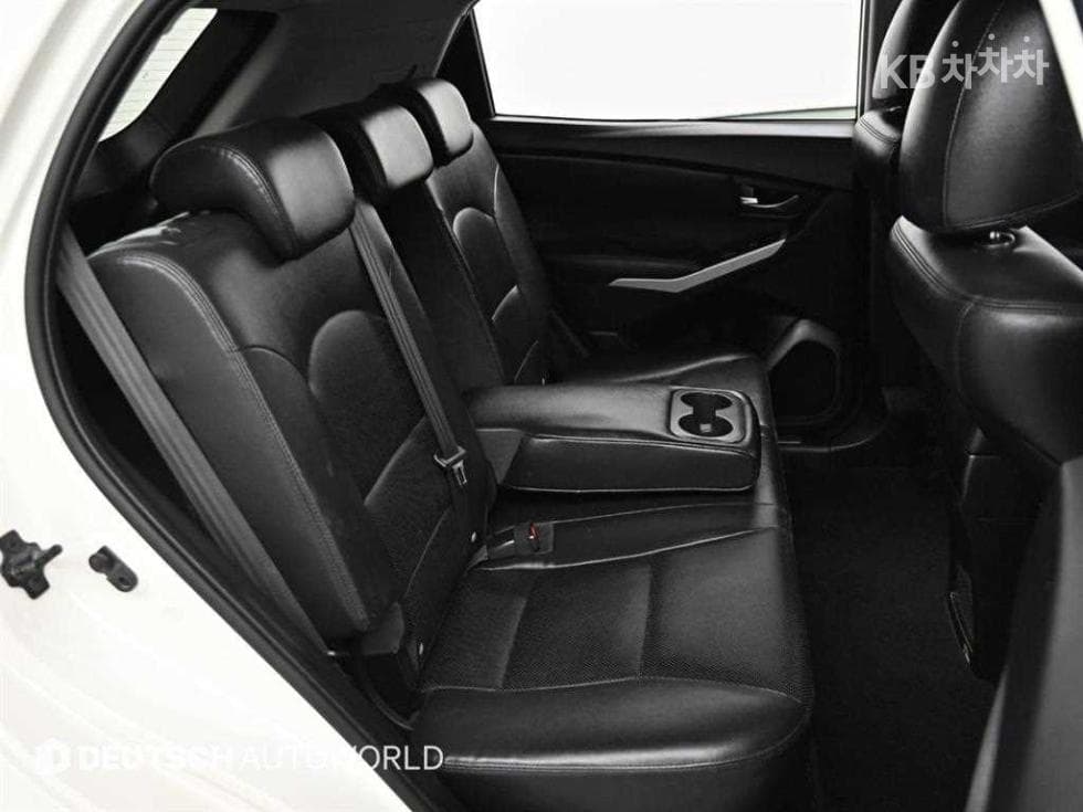 КейДжи Мобилити Нов코란도 C2.0 어드벤처 60th 에디션 2WD - 12