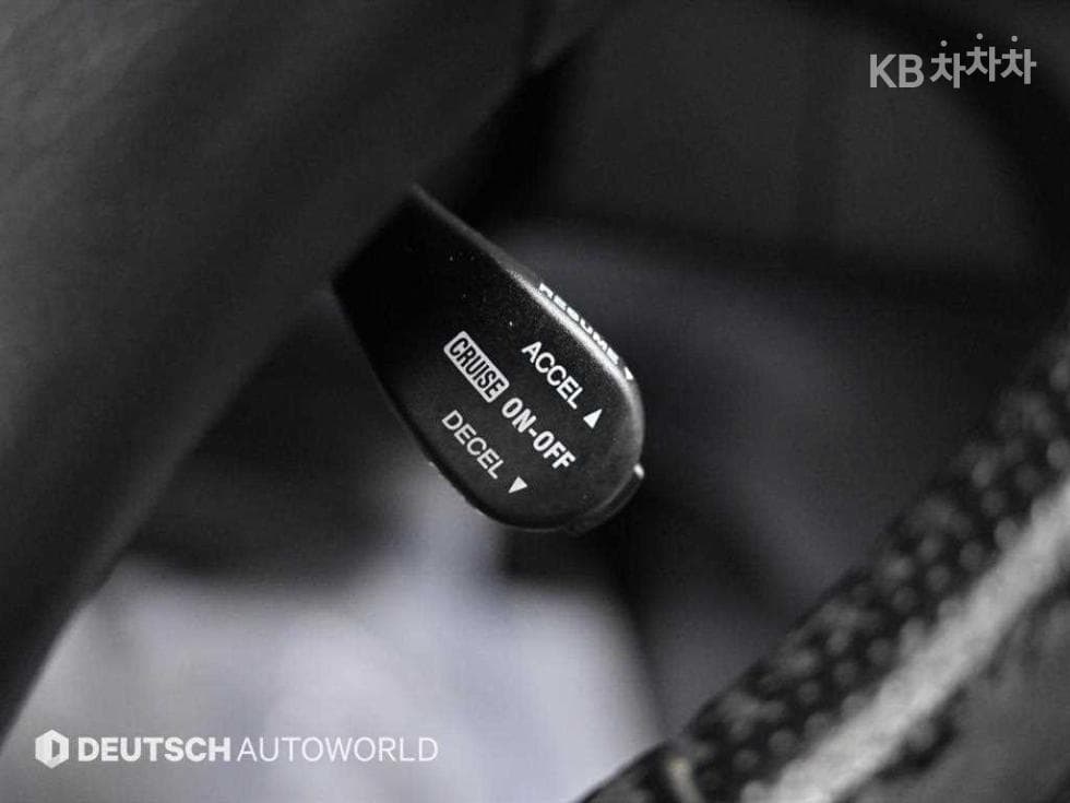 КейДжи Мобилити Нов코란도 C2.0 어드벤처 60th 에디션 2WD - 17