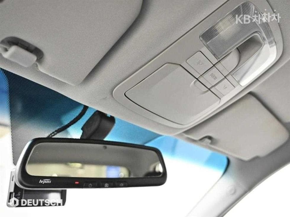 КейДжи Мобилити Нов코란도 C2.0 어드벤처 60th 에디션 2WD - 18