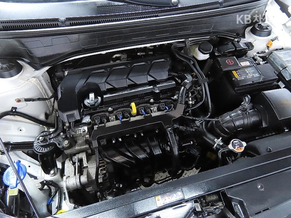 Хюндай ВениуБензин 1.6 Modern Plus - 7