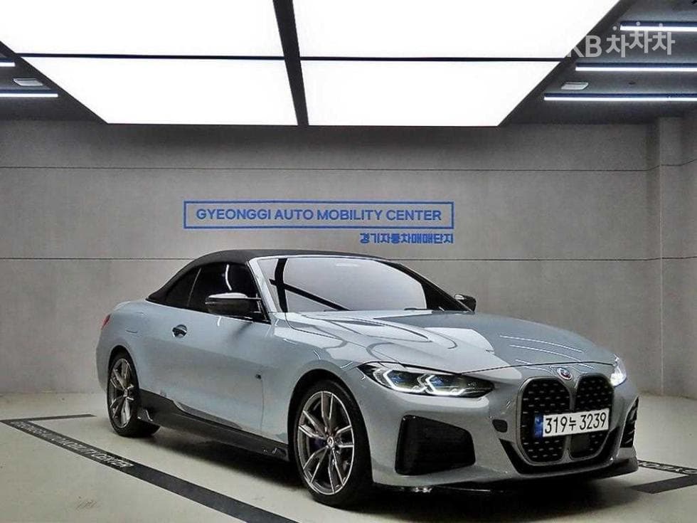 BMW 4시리즈 (G22) M440i xDrive Convertible Стандартен - Image 1