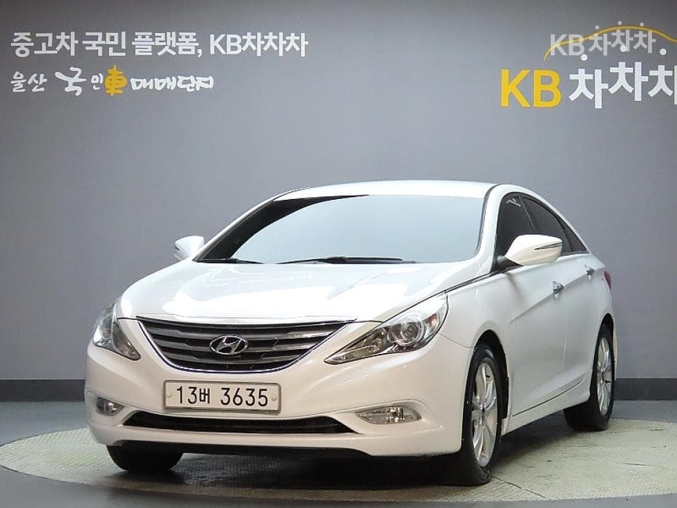 Hyundai YFSonata Y20 Premiere Standard - Image 1