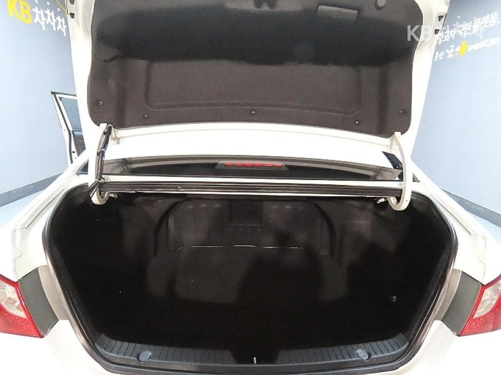 Hyundai YFSonataY20 Premiere Standard - 19