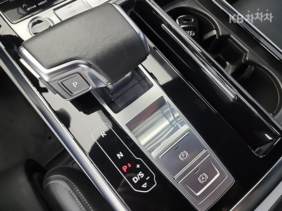 Ауди Нов Q73.0 55 TFSI Quattro Premium - 8