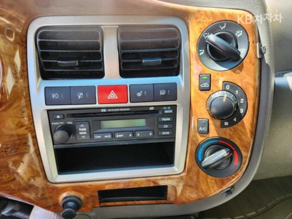 Хюндай Porter 2Удължено междуосие Super Cab Box Truck SUP - 6