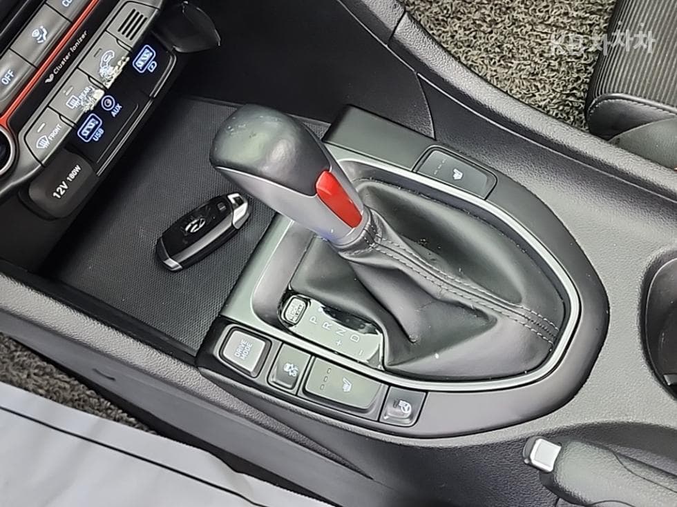 Hyundai Veloster(JS)1.4 Turbo Gasoline Direct Injection Modern 코어 - 8
