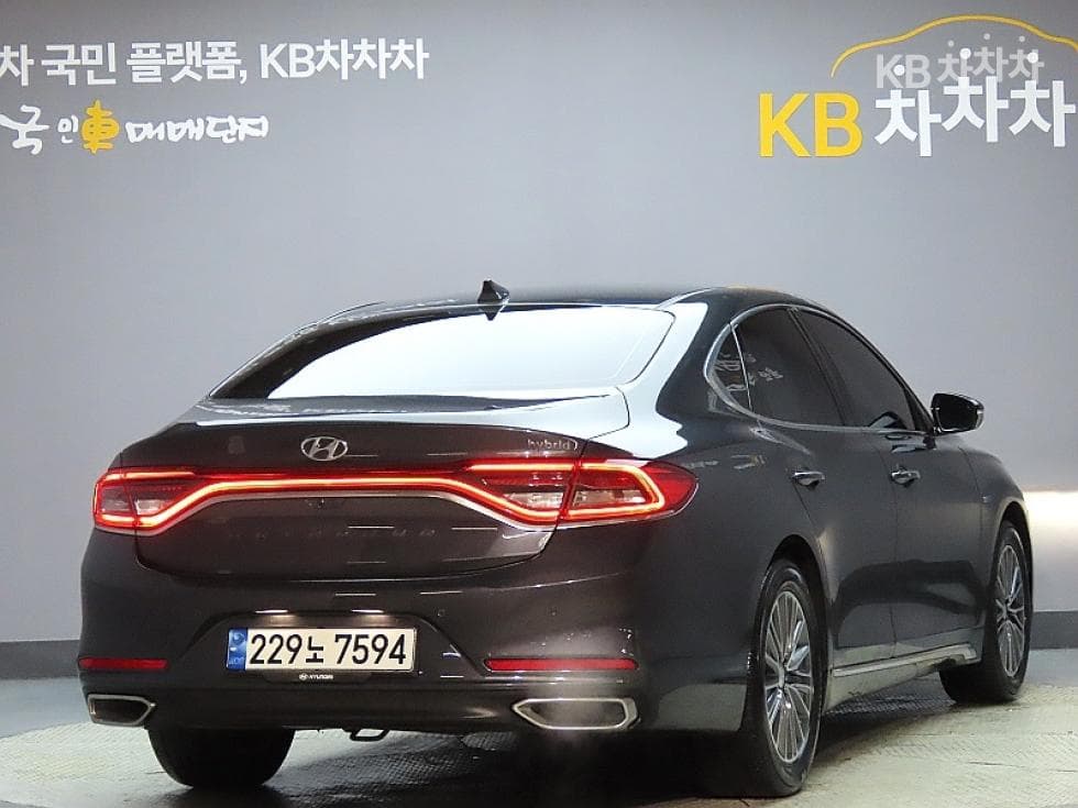 Hyundai Grandeur (Azera)IG HybridExclusive Standard - 2