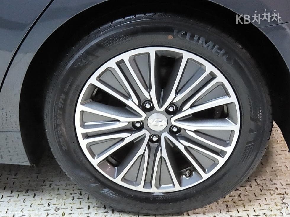 Hyundai Grandeur (Azera)IG HybridExclusive Standard - 20