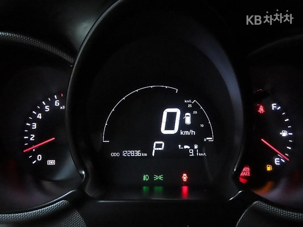 Kia Ray (van)1.0 Gasoline Turbo Prestige - 8