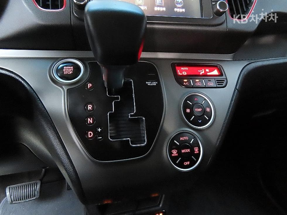 Kia Ray (van)1.0 Gasoline Turbo Prestige - 9