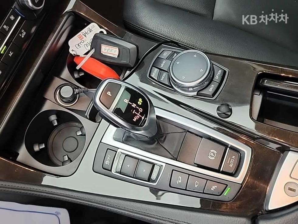 BMW Нов5 Серия528i xDrive M Air로 Динамичен F10 - 8