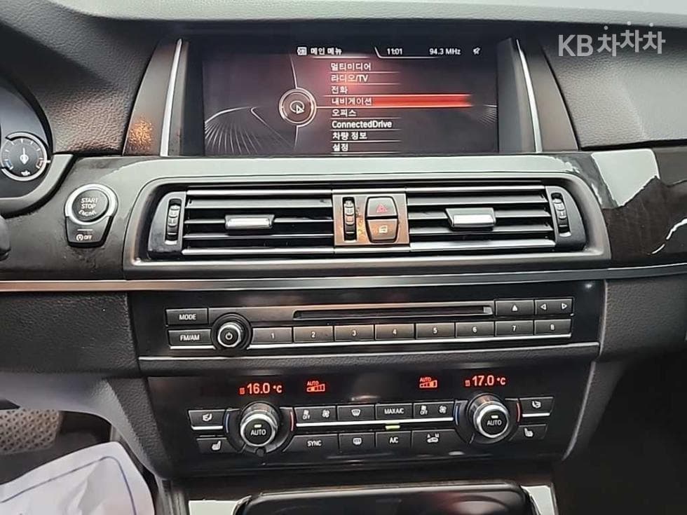BMW Нов5 Серия528i xDrive M Air로 Динамичен F10 - 10