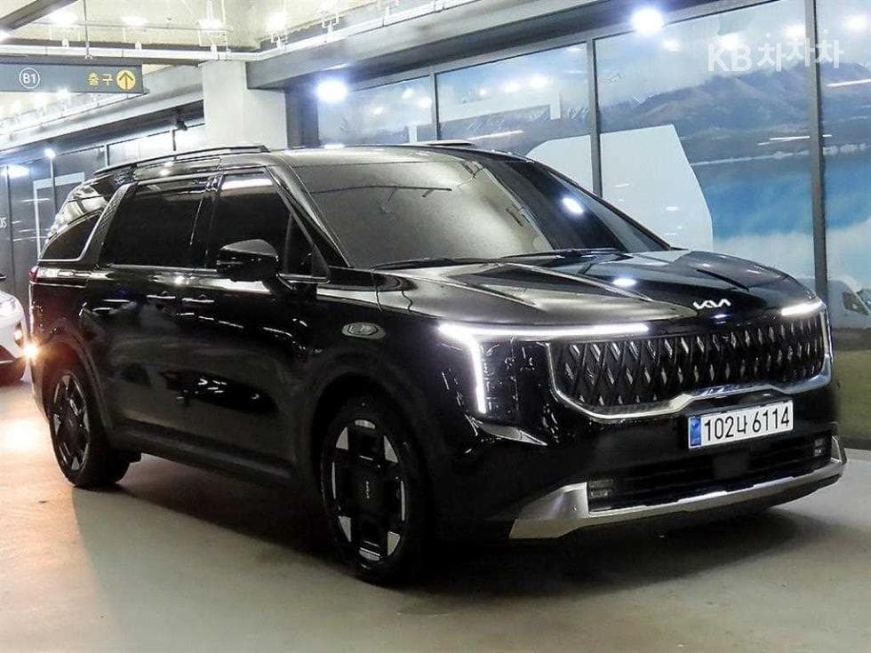 Киа The New (фейслифт) Канивал 4-то поколение D2.2 7-местен (Лимузин) Signature - Image 1