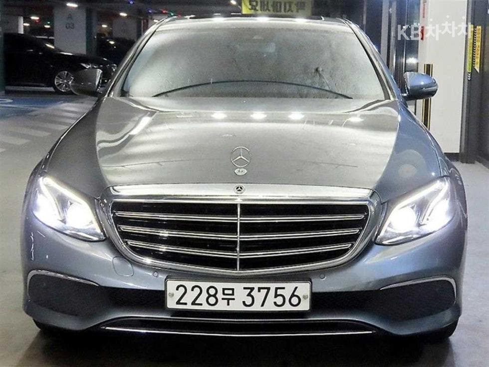 Mercedes-Benz E-Клас (W213)E220d 4MATIC Exclusive - 2