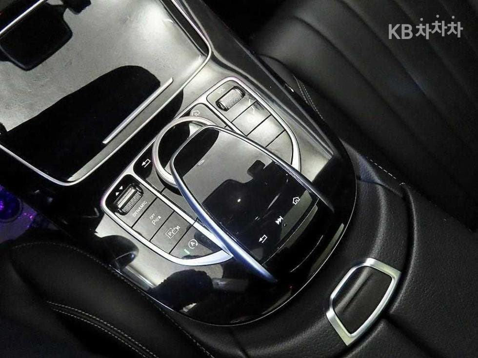 Mercedes-Benz E-Клас (W213)E220d 4MATIC Exclusive - 13