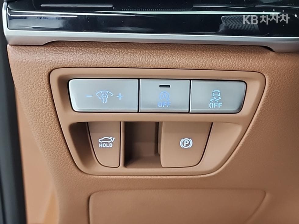 Дженезис G80(RG3)2.5 Турбо Бензин Директ Инжекция 2WD - 18