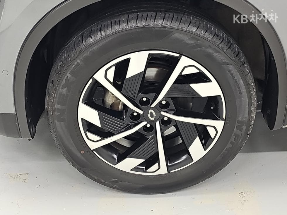 Рено Корея Нов QM62.0 LPe 2WD LE - 19