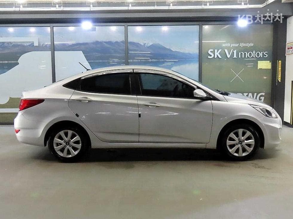 Хюндай Акцент(신형)1.4 VVT Modern - 3