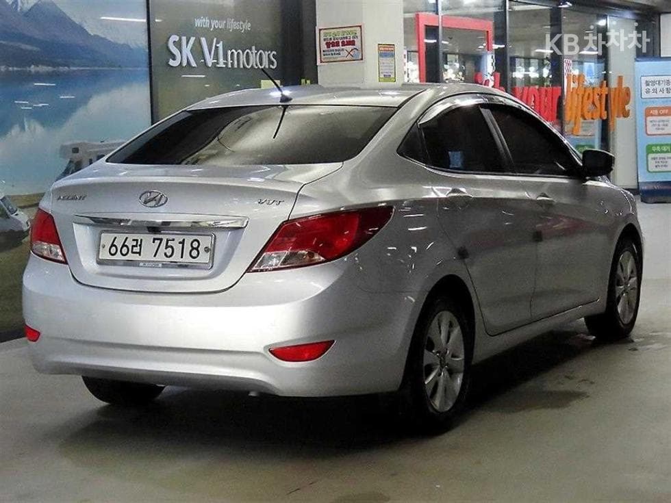Хюндай Акцент(신형)1.4 VVT Modern - 4