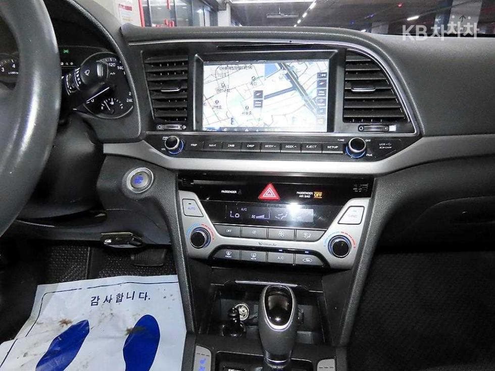 Хюндай Avante (Elantra)AD1.6 GDi Premium - 11