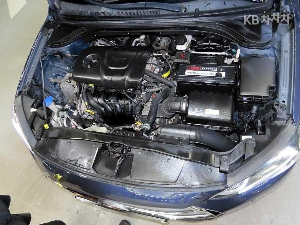 Хюндай Avante (Elantra)AD1.6 GDi Premium - 18